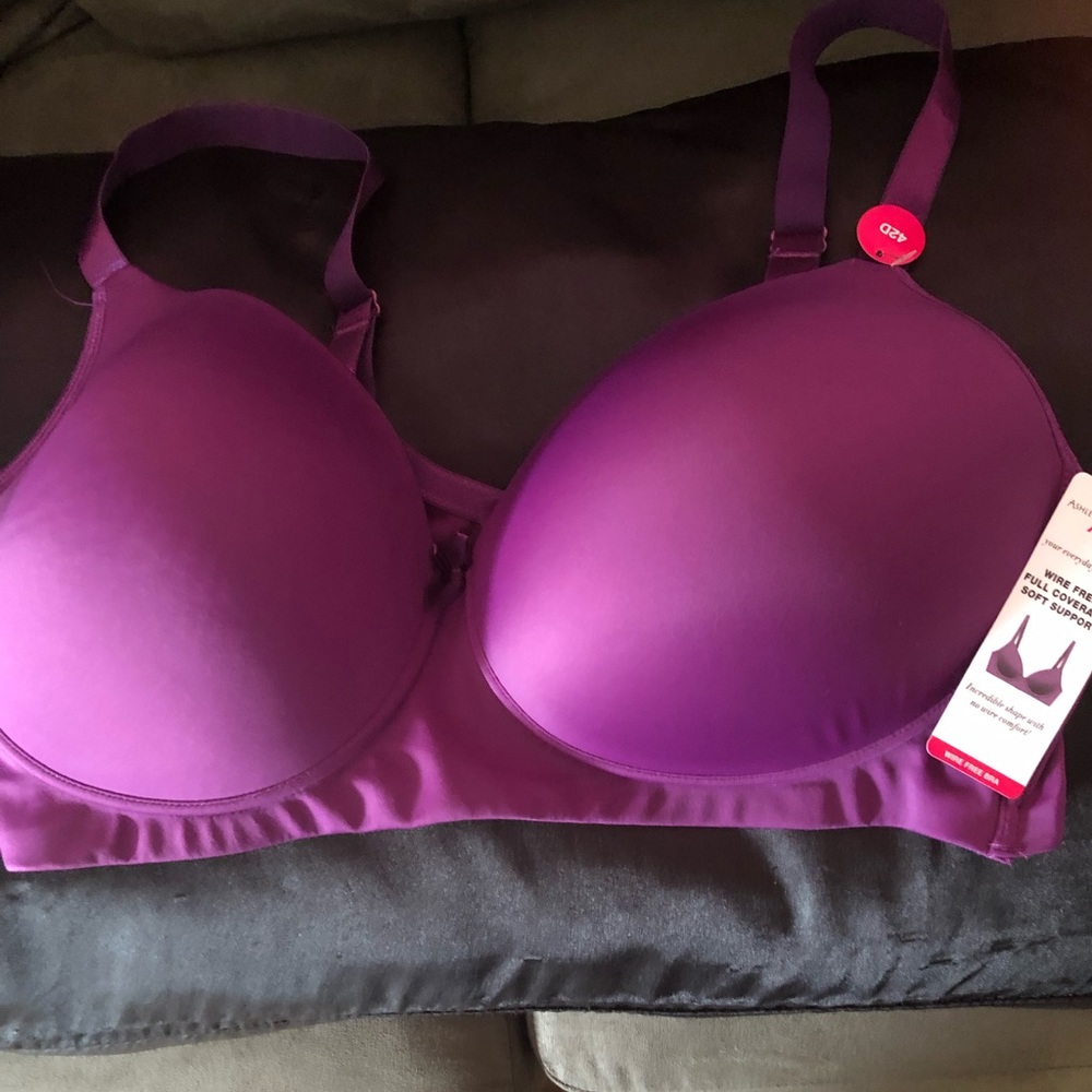 Ashley Stewart hot pink bra